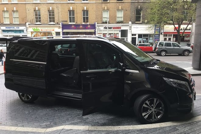 London City Airport Private Transfers to/from London (Postcode WC1 to WC2) 4
