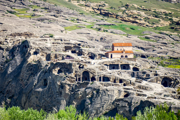 4 Group Tours Including Airport Transfers 3