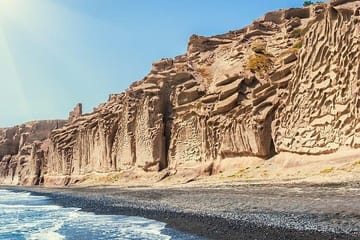 Private Custom Tour of Akrotiri and Firostefani in Santorini