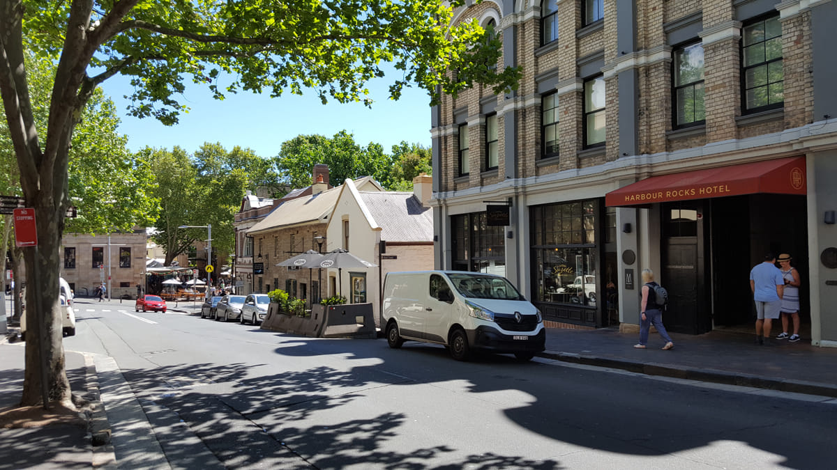 Sydney Private Full-Day Tour: Opera House, Bondi Beach & Gems 4