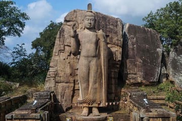 Aukana and Anuradhapura Cultural Day Tour from Polonnaruwa