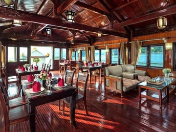 Halong Cozy Bay Cruise (Budget 2 Days 1 Night Tour)