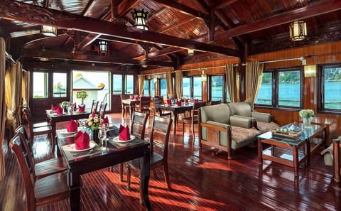 Cozy Bay Classic Cruise 2D1N from Hanoi by Expressway Transfer