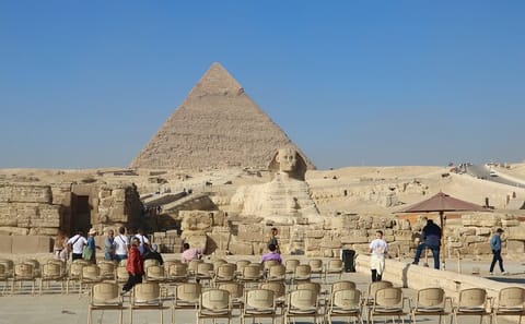 Private Guided Tour of Giza Pyramids and Sphinx in Cairo