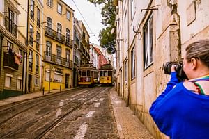 Alfama Photo Walk – Lisbon Photography Experience Led by a Local