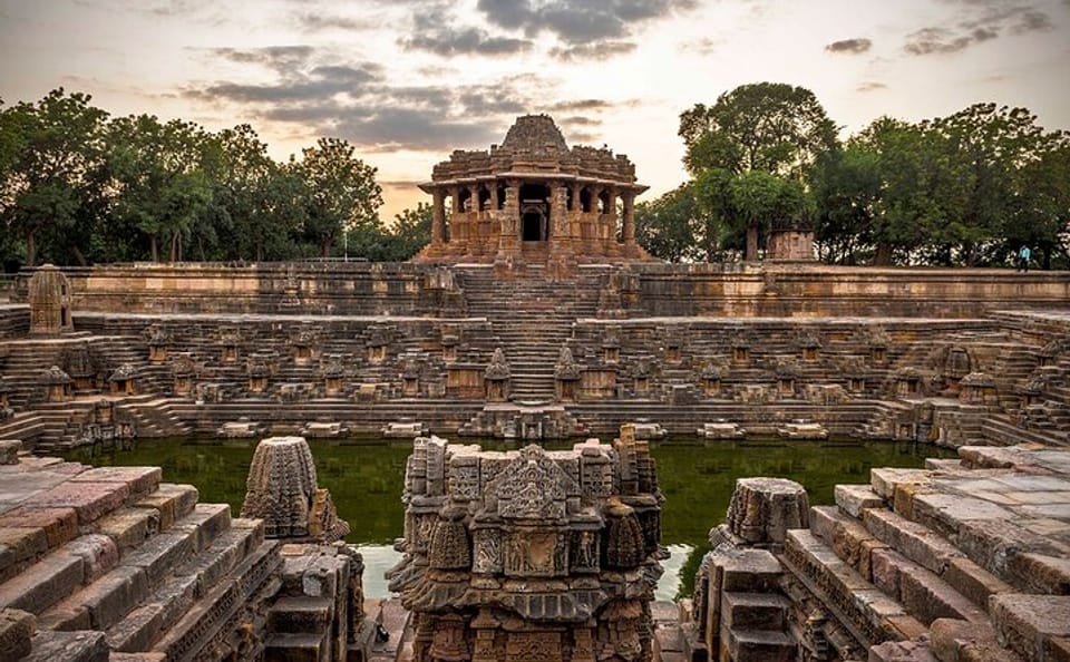 Gujarat 15-Day Cultural and Wildlife Discovery Tour
