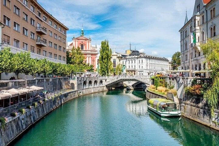Ljubljana and Lake Bled private day tour from Vienna 4