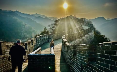 Private Day Tour of Lakeside Great Wall and Summer Palace in Beijing