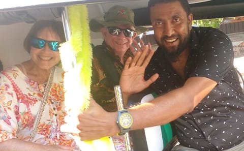 Affordable Tuk Tuk City Tour of Colombo's Highlights