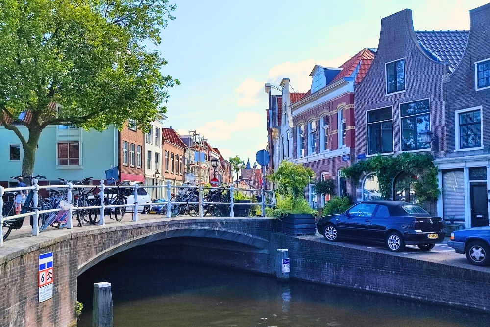 Photo taken during self-guided city game by Qugato at the Burgwal.