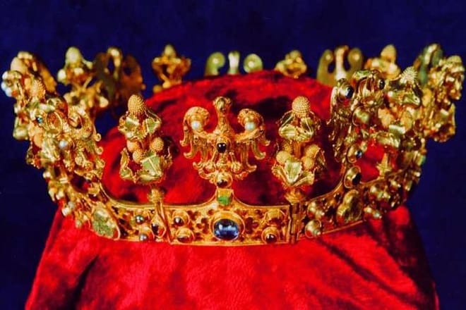 Medieval royal treasure in Sroda Slaska and impressive Cisterian abbey in Lubiaz