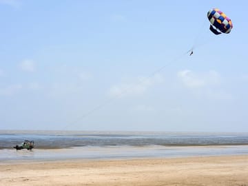Day Trip from Surat to Daman: Culture and Coastal Views