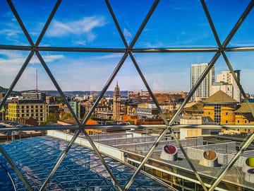 Belfast City Highlights Tour: 5-Hour Guided Experience