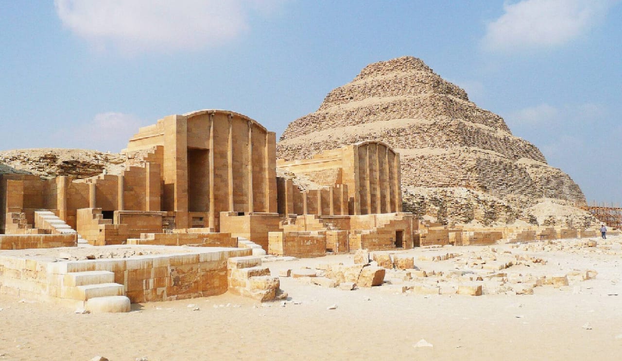 Cairo : Full Day Tour to Pyramids, Sphinx, Memphis and Sakkara Private Guided Tour 4