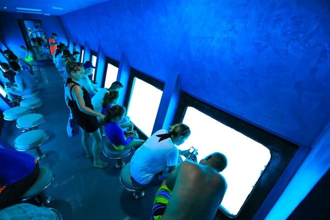Semi Submarine Snorkeling & Fly Parasailing Adrenaline-Hurghada 6