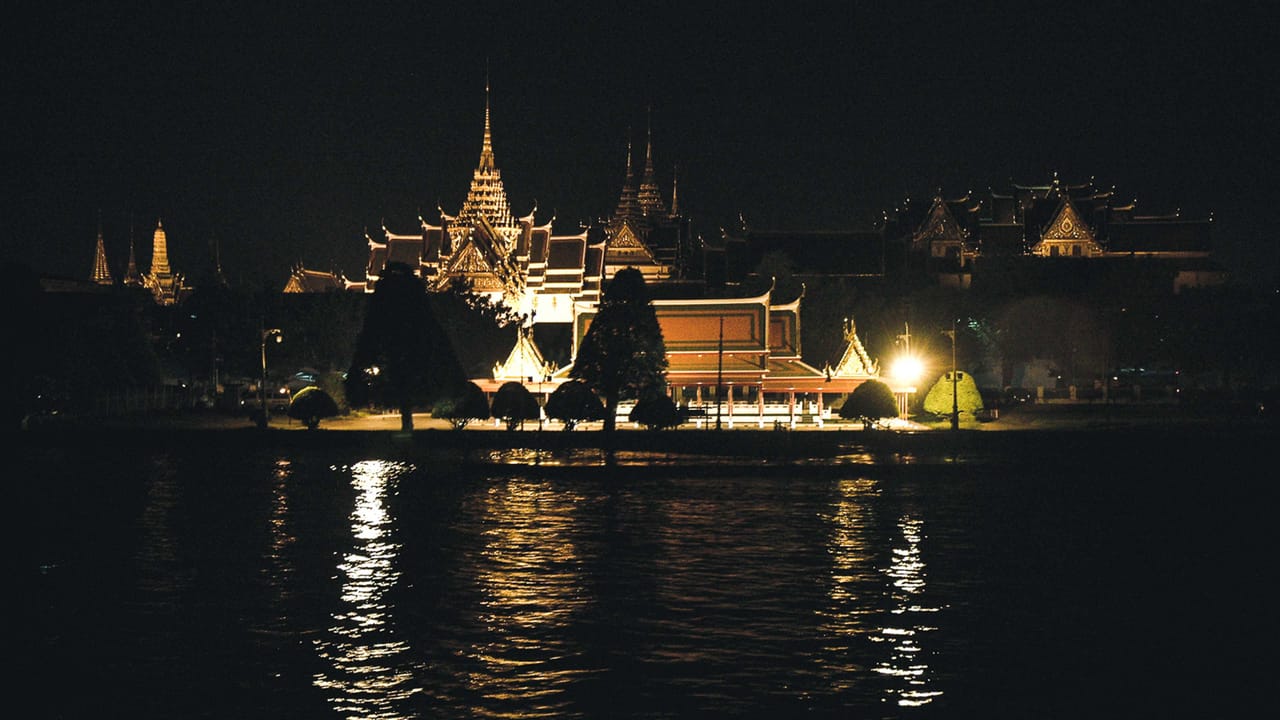 Grand Pearl Candlelit Dinner Cruise: A Night to Remember 10