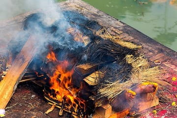 Private Tour of Pashupatinath and Bouddhanath