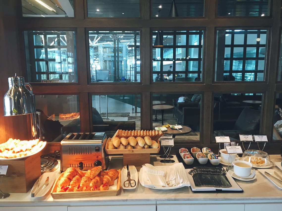 AIRPORT LOUNGE - DA NANG INTERNATIONAL AIRPORT 8