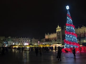 Kraków Christmas Walking Tour with Market Experience