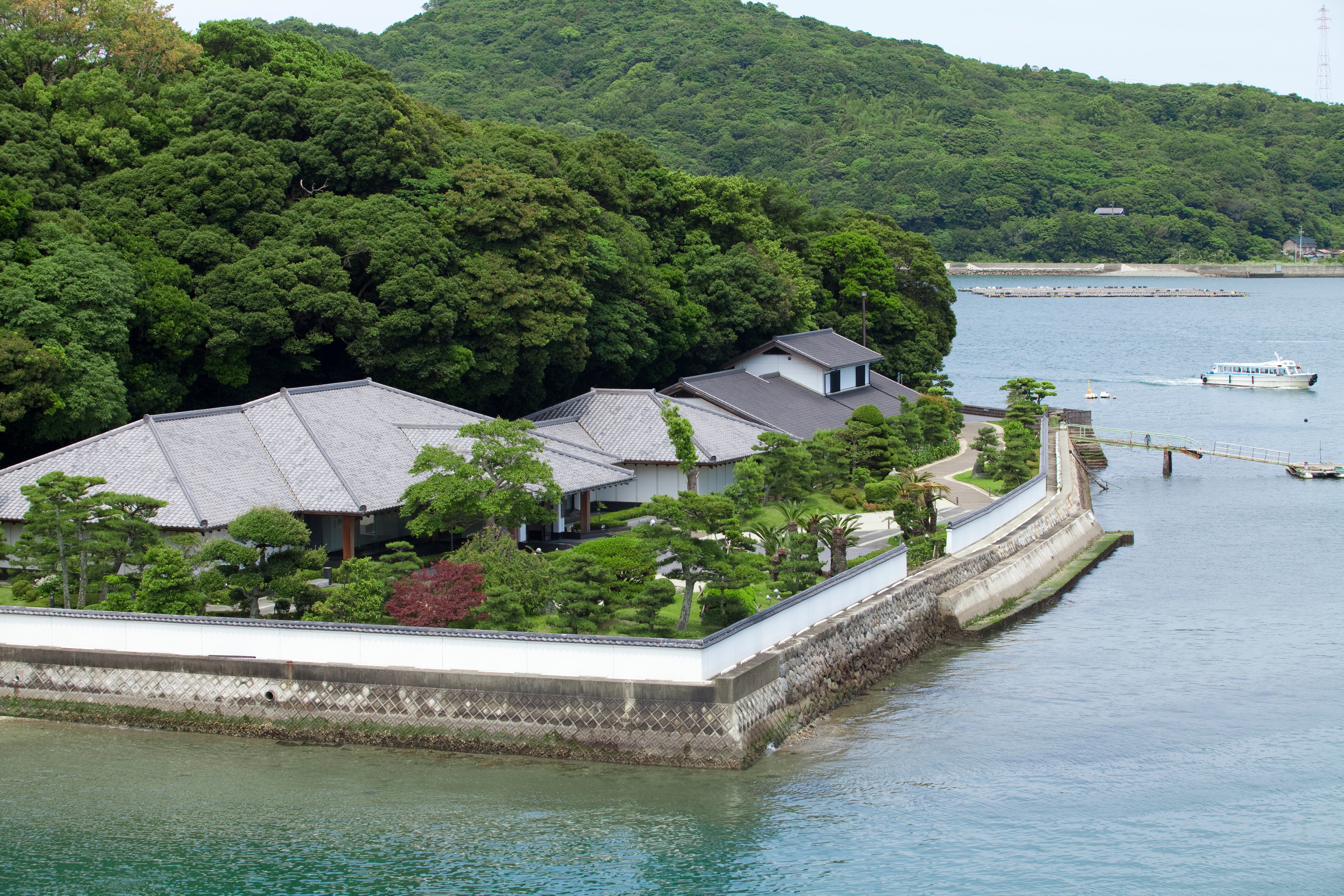 Toba Private Vehicle Service with Restaurant Reservation