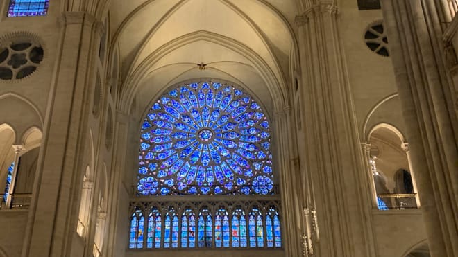 Paris: Notre-Dame Cathedral interior and Ile-de-la-Cité guided tour with River Cruise option