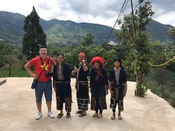 From Sapa: Visit Taphin Redzao Village - Half Day Private Tour