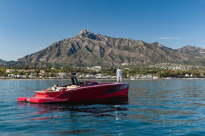 Tour privado en yate por Marbella de 2 horas
