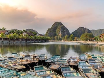 1 Day Ninh Binh Deluxe & Small Group Tam Coc Hoa Lu with Lunch