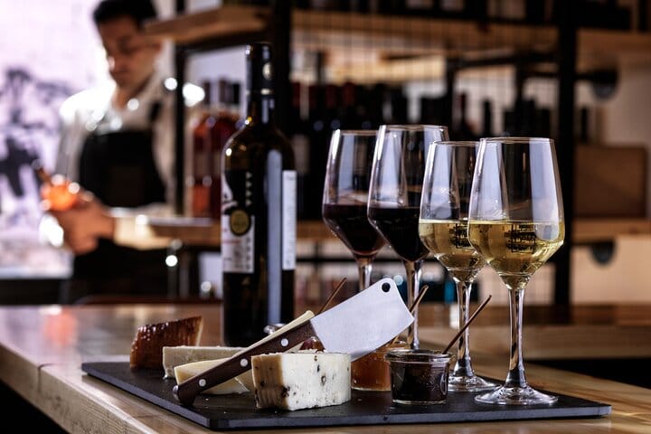 Private Wine Tasting near Acropolis