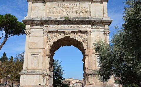 Guided Walking Tour of Rome's Hidden Historical Gems