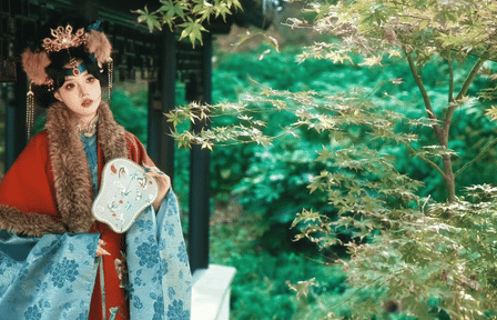 Hanfu Photoshoot Experience on Suzhou's Pingjiang Road