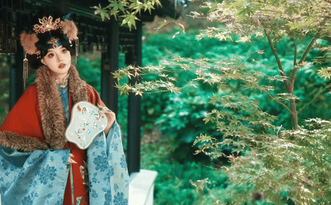 Hanfu Photoshoot Experience on Suzhou's Pingjiang Road