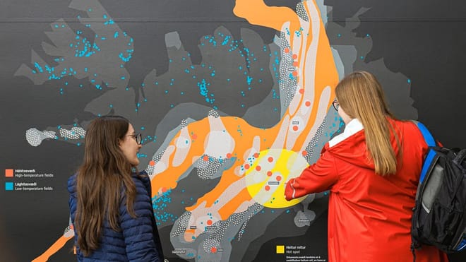 Small group Tour: Volcanoes and Hot Springs of Reykjanes