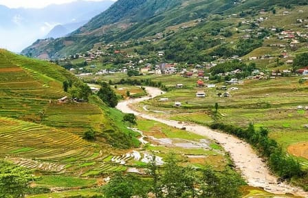 Sapa Budget GROUP TOUR 2 days 1 night from Hanoi by Sleeper Bus