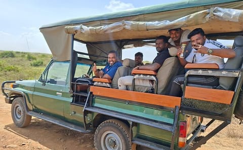 Nairobi National Park Open Game Viewer Landcruiser Safari