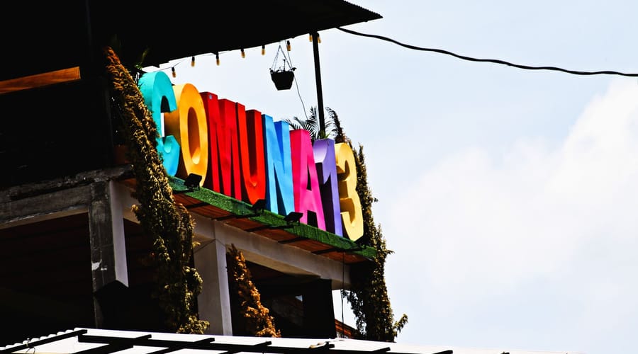 Comuna 13 and Grafiti Tour, Art and Urban Culture