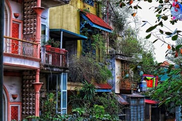 Walking Tour of Hanoi's Old Quarter: Culture and History