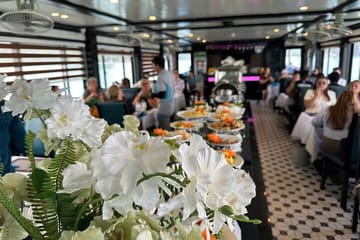 Halong Bay Day Tour with Buffet Lunch and Cave Visit