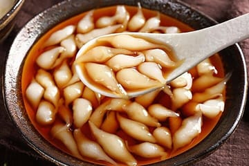 Gourmet Food Walking Tour in Chongqing's Vibrant Streets