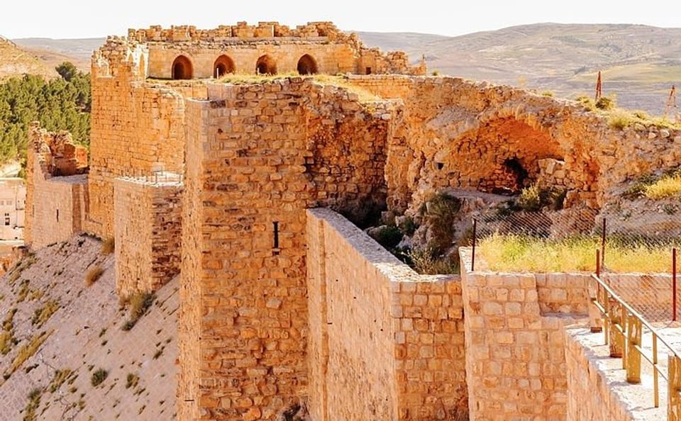 8-Night Jordan Tour: Explore Jerash, Petra, Wadi Rum, and Aqaba