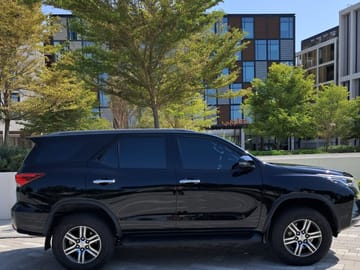 Private Airport Transfers from Dubai International Airport