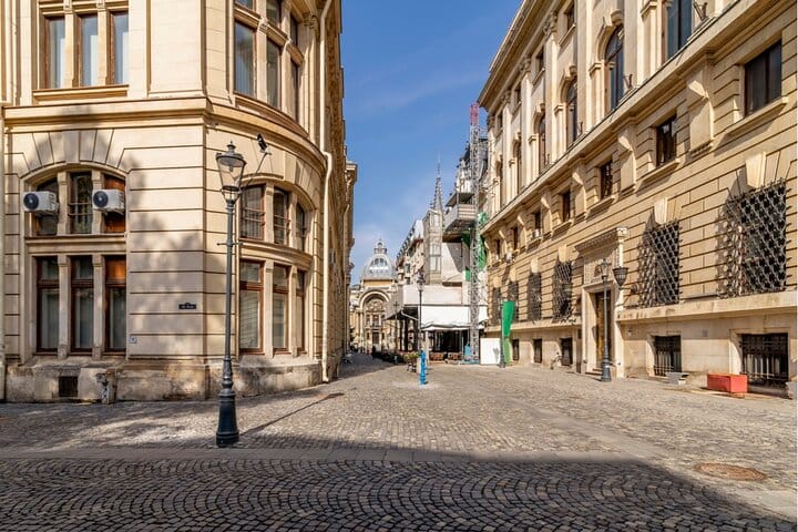 Bucharest s Armenian Quarter City Exploration Game