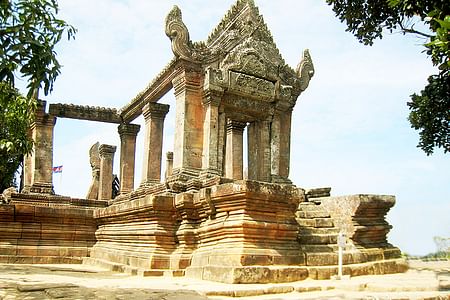 Preah Vihear Temple Adventure & Khmer Rouge History Tour from Siem Reap