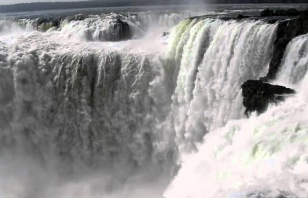 Iguazu Falls: Argentinian Side with Boat Ride – Jungle-truck and Train