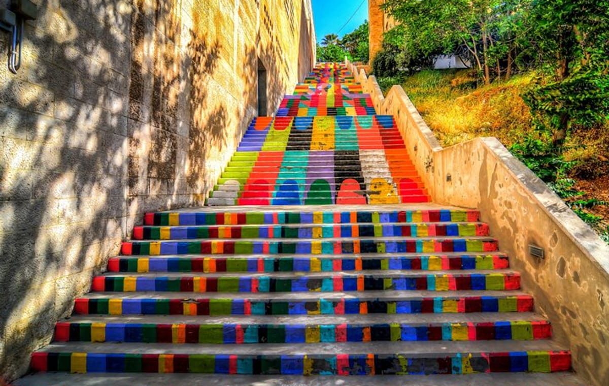 Private Panoramic Amman Tour and Local Lunch or Dinner-Wine Taste