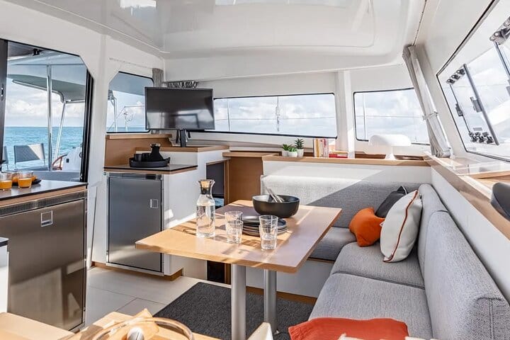 Private Luxurious Sailing Cruise in Heraklion 7
