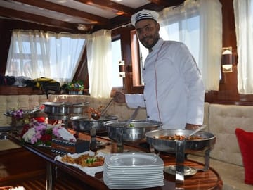 Snorkeling & Diving Ras Mohamed And White Island by VIP Boat
