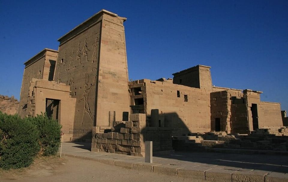 Aswan, Nubian Village, Abu Simbel and Luxor in 3 Days Overland