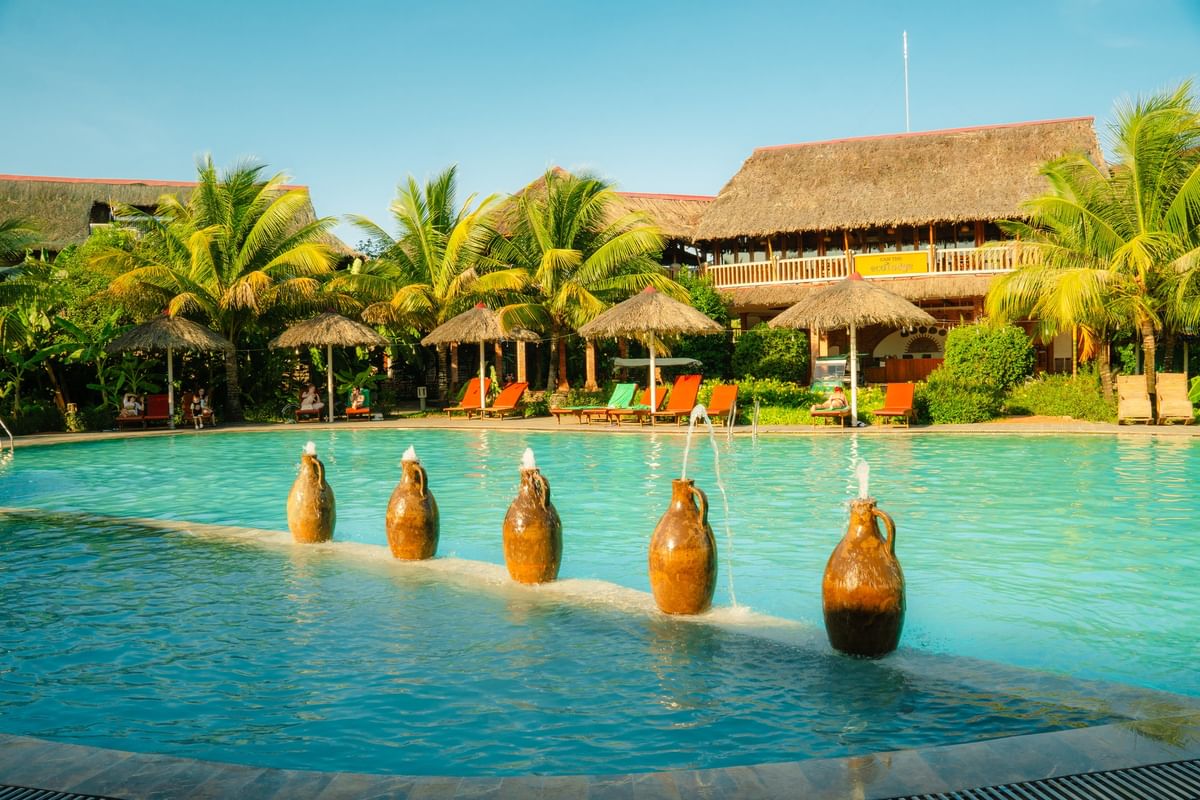 Mekong Delta Bike and Floating Market Adventure