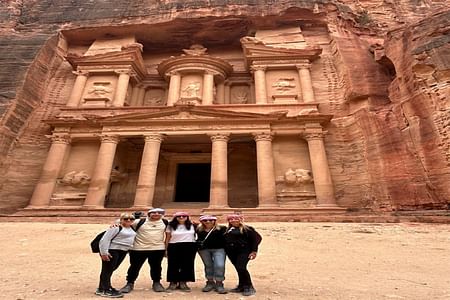 Private Day Trip to Petra and Little Petra from Aqaba with Guide